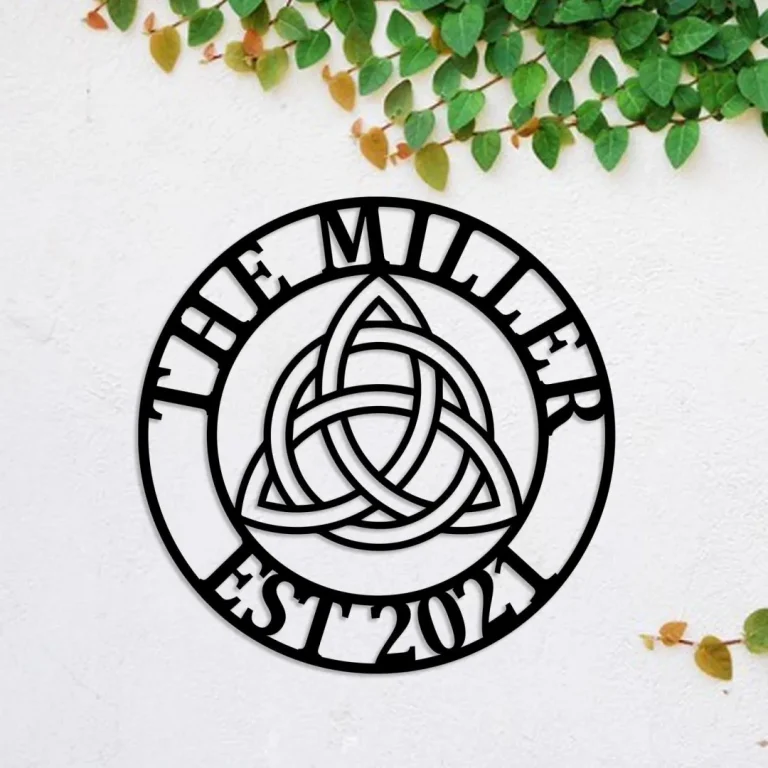 Personalized Triquetra Trinity Irish Celtic Knot Metal Sign