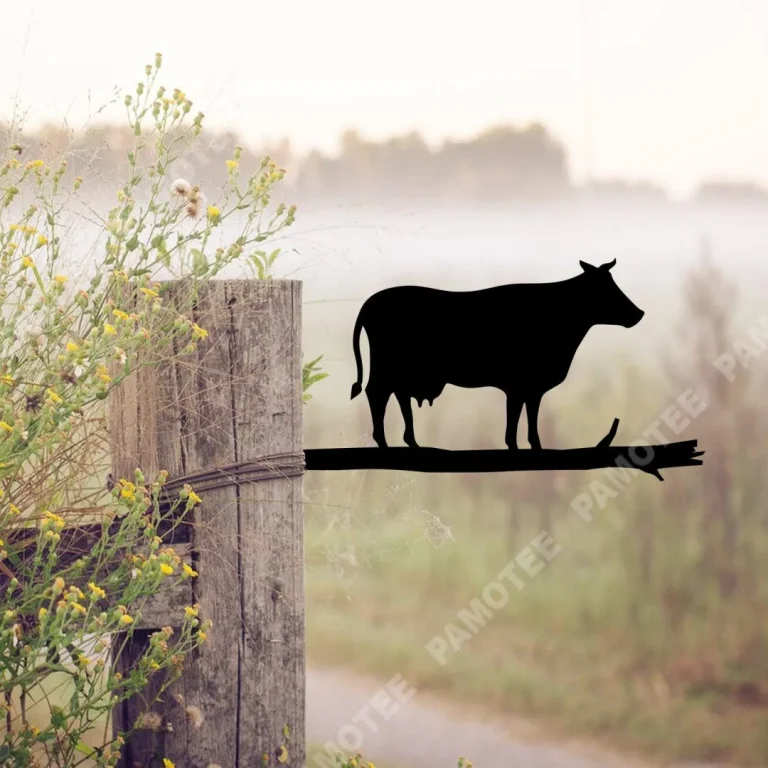 Cow Cattle Metal Tree Stake, Housewarming Farmhouse Art