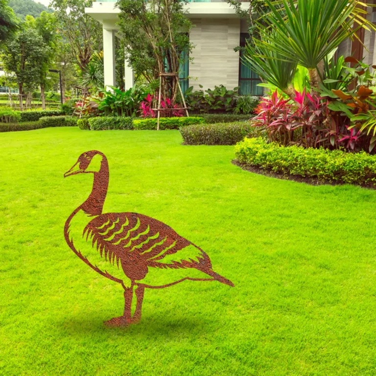 Rustic Canada Goose Metal Garden Art, Canada Goose Lake, Pond Decorative Stake