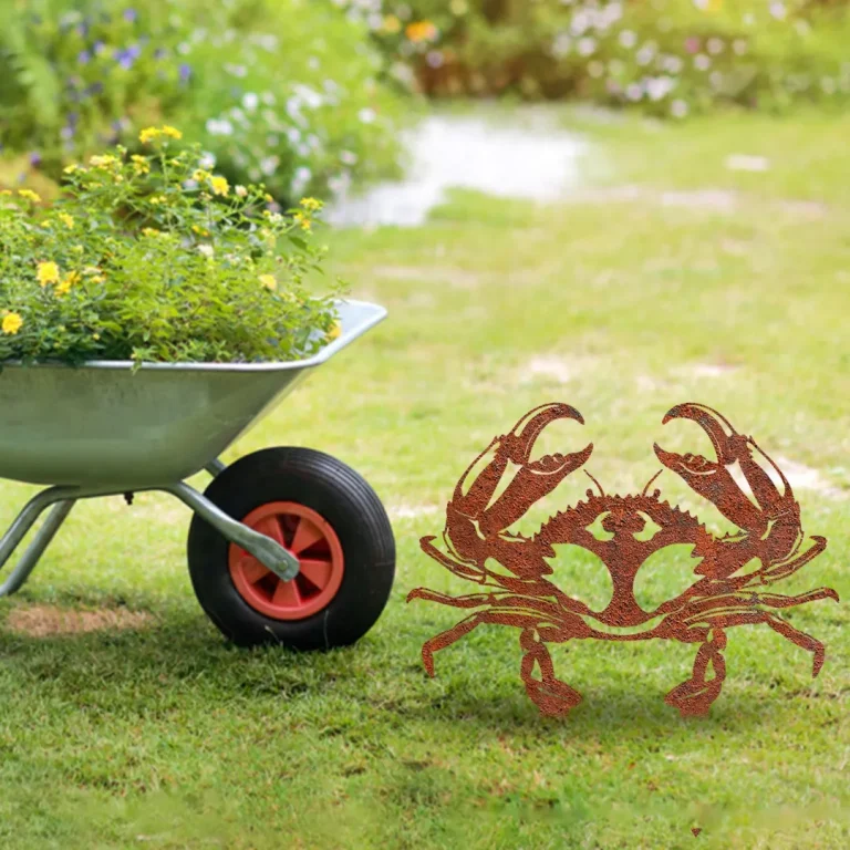 Rusty Crab Metal Garden Sign, Crab Evergreen Stake For Beach House