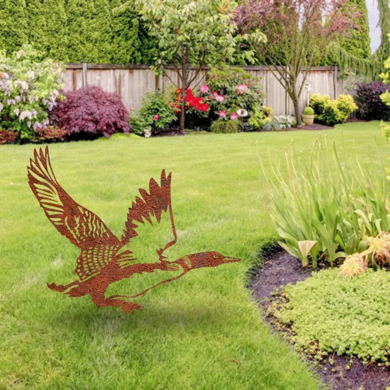 Rustic Loon Metal Garden Art, Loon, Duck Vintage Lake Accnet