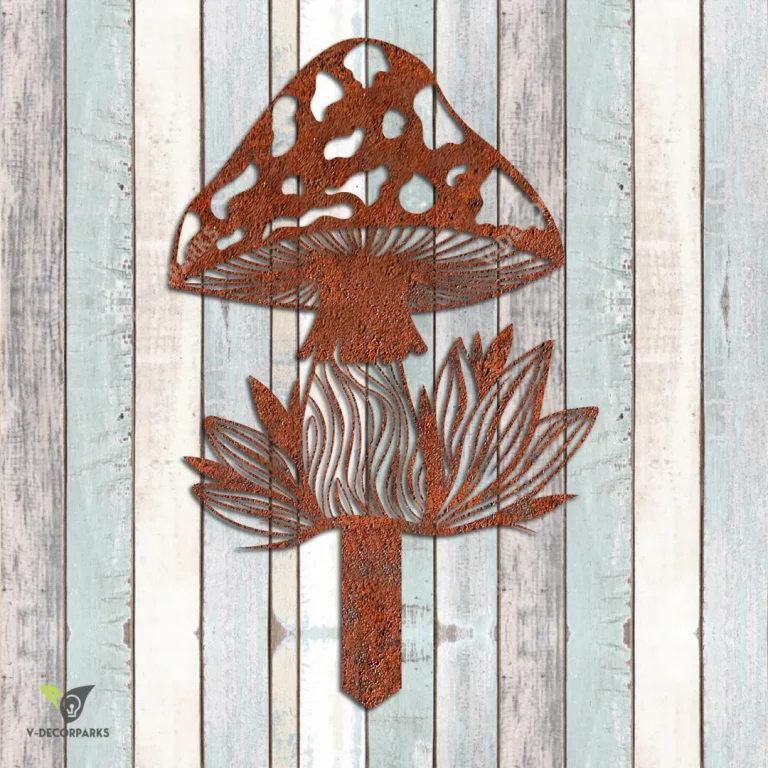 Rusted Mushroom Metal Garden Sculpture, Mushtoom Vintage Metallic Accent