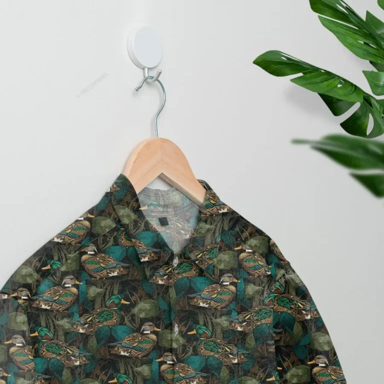 Mallard Duck Hawaiian Shirts For Men Women, Farm Duck Summer Beach Shirts, Tropical Duck Aloha Shirts, Summer Casual Button Down Short Sleeve Shirts