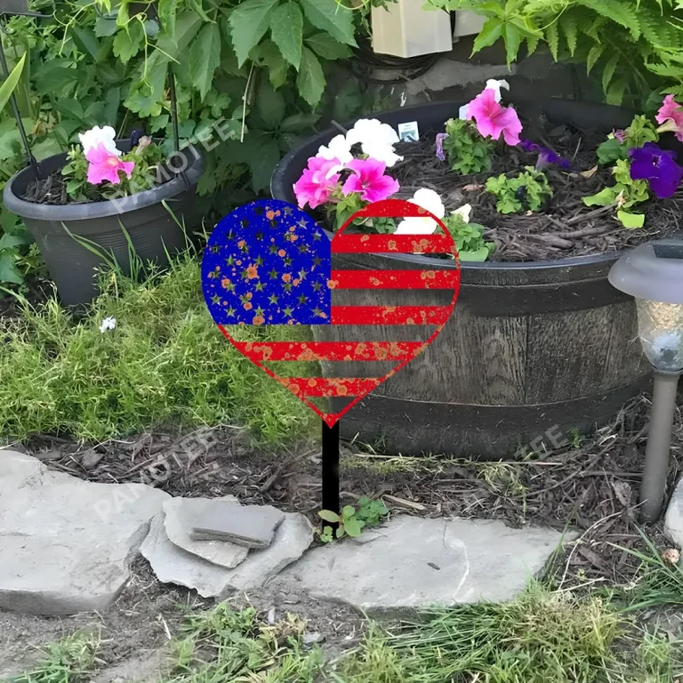 Rustic Heart Shape 4th Of July Metal Garden Art, Heart Outside Decor