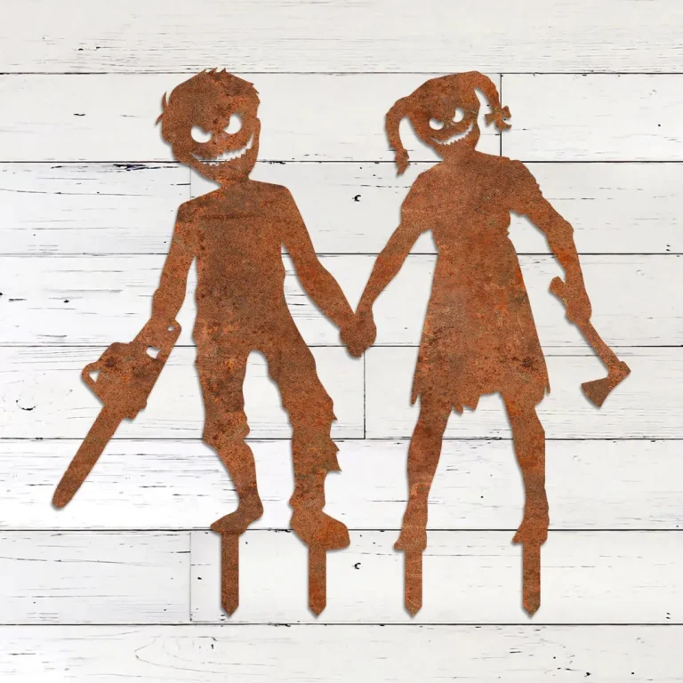 Rusted Zombie Couple Metal Garden Sign, Spooky Halloween Stake