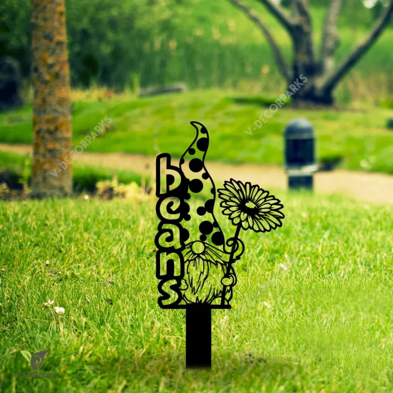 Beans Gnome Holding Sunflower Metal Garden Decoration, Beans Sunflower Vegetables Markers Steel Stake Metal Sign
