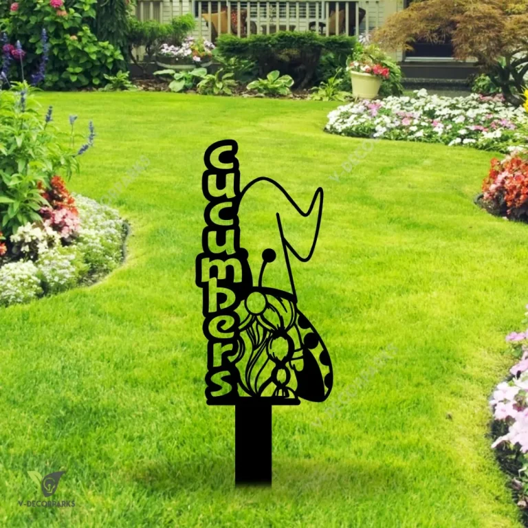 Cucumbers Gnome Metal Garden Sign, Cucumbers Vegetables Markers Decorative Artwork For Her Metal Sign