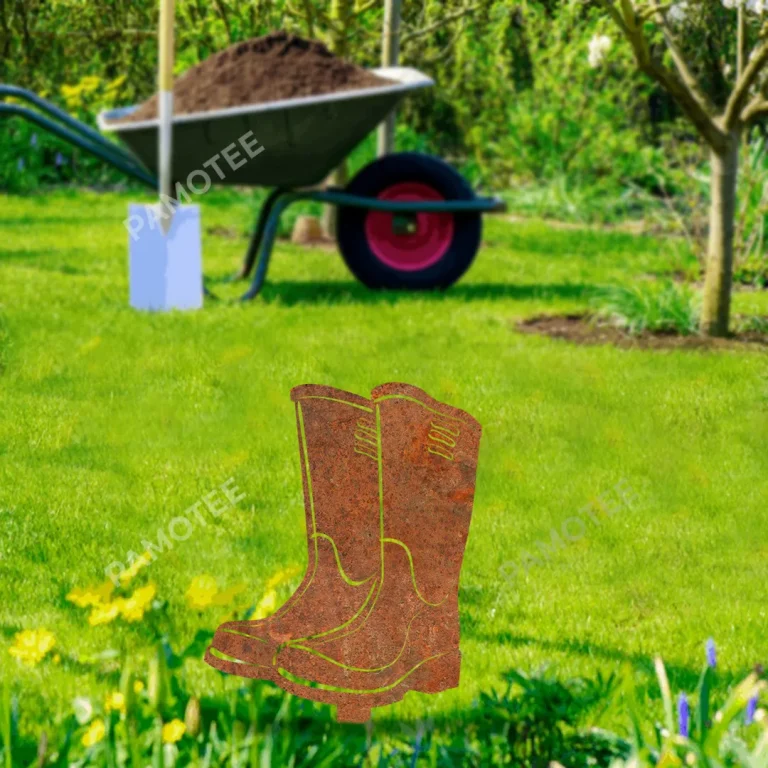Rusted Rubber Garden Boots Metal Garden Decor, Gardening Rain Boots Stake