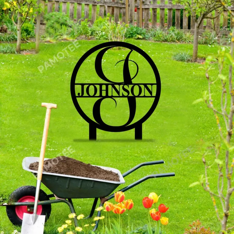 Personalized Family Name Metal Yard Sign, Decorative Stake