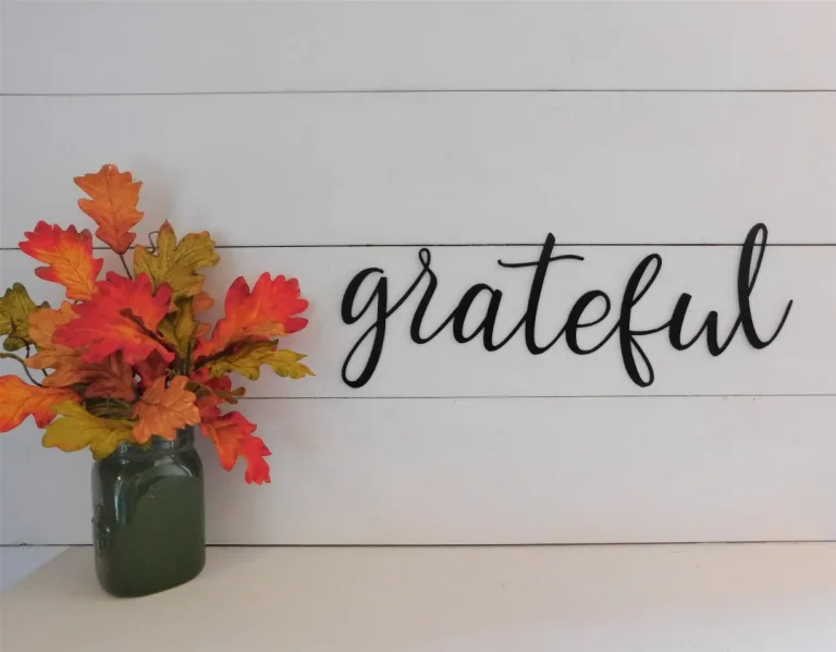 Grateful Sign, Rustic Word Sign, Rustic Wall Decor, Farmhouse Decor, Metal Wall Decor