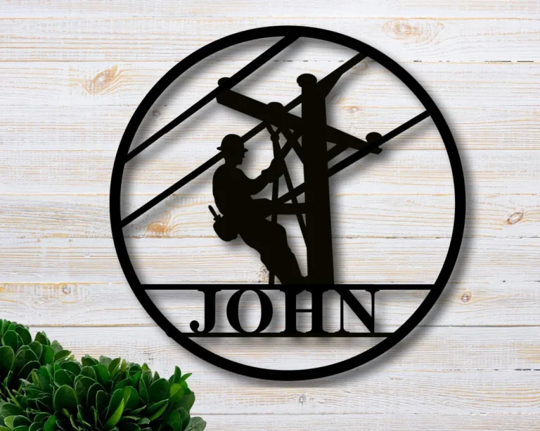 Lineman Last Name Metal Sign- Lineman Gift- Lineman Sign- Personalized Lineman- Christmas Gift- Custom Metal Sign- Door Hanger