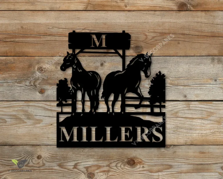 Horse Last Name Sign, Last Name Metal Sign, Horse Lover Gift, Horse Wall Decor, Horse Metal Sign, Metal Horse Sign, Personalized Family Name