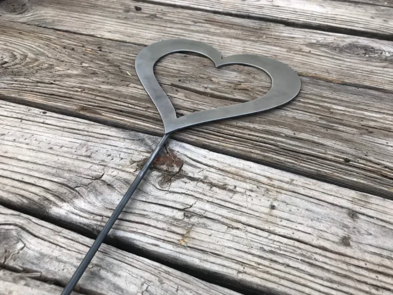 Heart Garden Stake, Metal Heart Garden Stake, Steel Garden Stake, Steel Gardening Decor, Heart