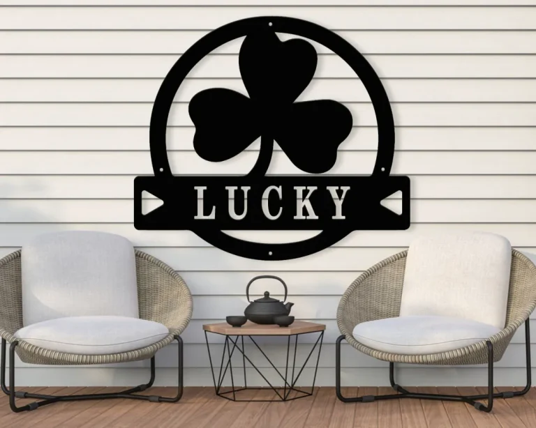 Metal Shamrock Sign - Gifts For Home - Shamrock Lucky Wall Sign - St. Patrick's Day Gifts - Welcome Sign - Living Room Decor - New Home Gift