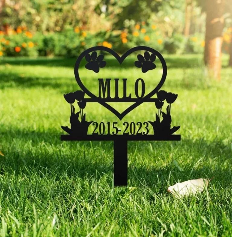 Personalized Cat Memorial Stake, Metal Stake, Cat Loss, Sympathy Sign, Remembrance Stake, Pet Grave Markers, Custom Pet Memorial, Garden Decor