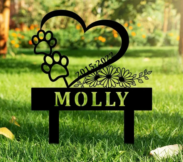 Custom Heart With Dog Paws Memorial Garden Stake, Personalized Dog Name Yard Decor, Garden Stake Pet Memorial Marker, Dog Memorial Stake Sign