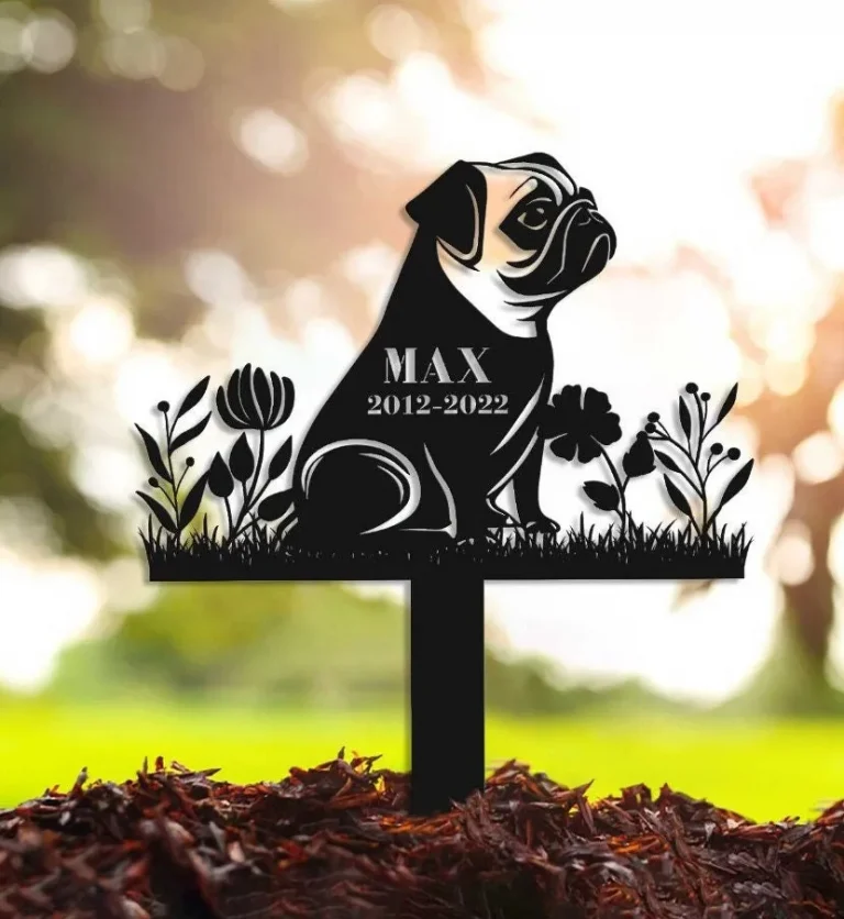 Personalized Dog Memorial Stake, Remembrance Stake, Pugs Stake, Pugs Lover, Metal Stake, Pugs Dog, Sympathy Sign, Pet Grave Marker, Dog Memorial