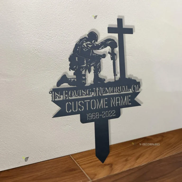 Personalized Soldier Kneeling At Cross Veteran Memorial Stake, Veteran Memorial, Grave Marker, Remembrance Stake, Metal Stake, Sympathy Sign