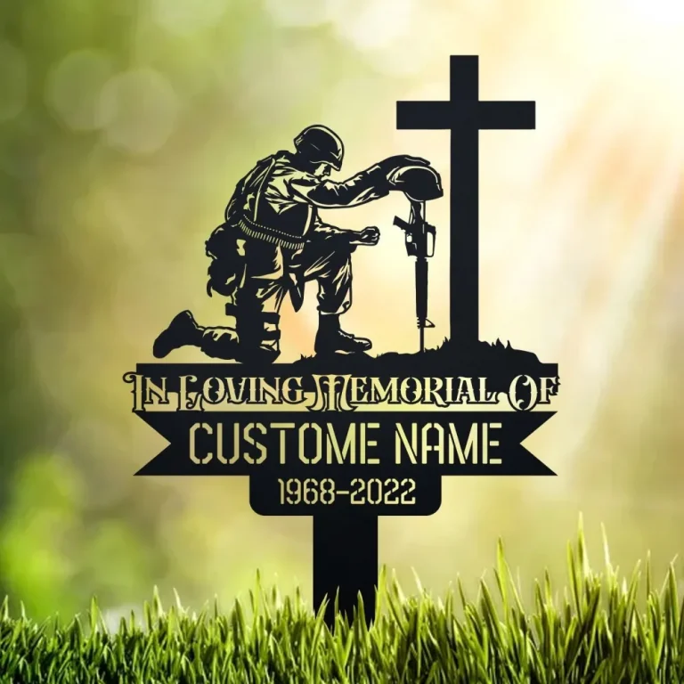 Personalized Soldier Kneeling At Cross Veteran Memorial Stake, Veteran Memorial, Grave Marker, Remembrance Stake, Metal Stake, Sympathy Sign