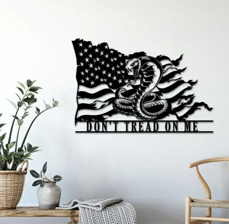 Don't Tread On Me Distressed Flag Metal Sign With Led Light, Custom Snake Flag Wall Decor, Gadsden Flag Wall Art, Snake Decor, 2nd Amendment