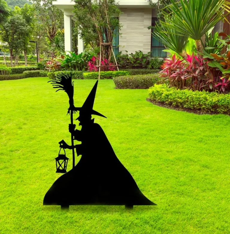 Spooky Witch Metal Garden Decor, Witch Yard Stake, Witch Metal Yard Art, Halloween Witch Garden Decoration, Witch Garden Stake, Halloween Gift