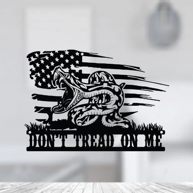 Don't Tread On Me Distressed Flag Metal Sign Wall Art, Us Snake Flag Wall Decor, Gadsden Flag Wall Art, 4th Of July Decor, 2nd Amendment