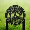 Outdoor Christmas Decor, Merry Christmas Wreath Sign, Metal Yard Stake, Driveway Greeting, Front Yard Decorations, Holiday Lawn Ornament