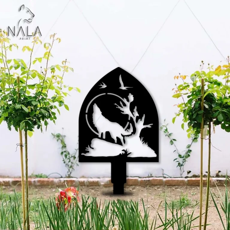 Shovel Wolf Howling At The Moon Metal Yard Sign, Wolf Design Decorative Metal Garden Stake, Yard Sign Stake