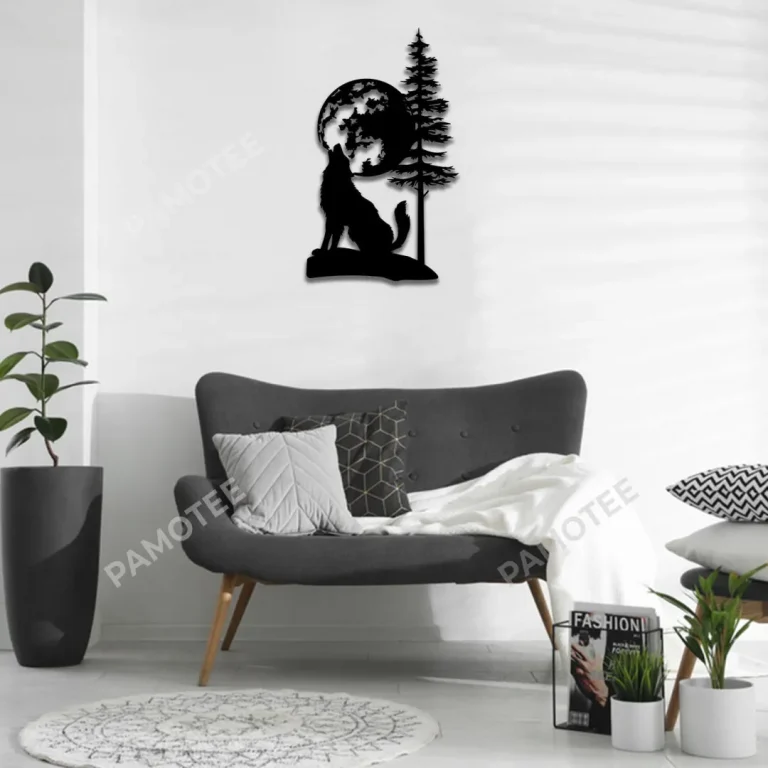 Sitting Wolf Metal Sign, Wolves Weatherproof Home Decoration