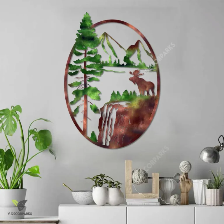 Moose On Edge Metal Wall Decoration, Moose Cutout Gift For Hunters