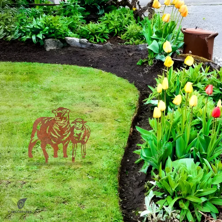 Rustic Mama Sheep And Baby Sheep Metal Garden Art, Sheep Iron Art For Farm